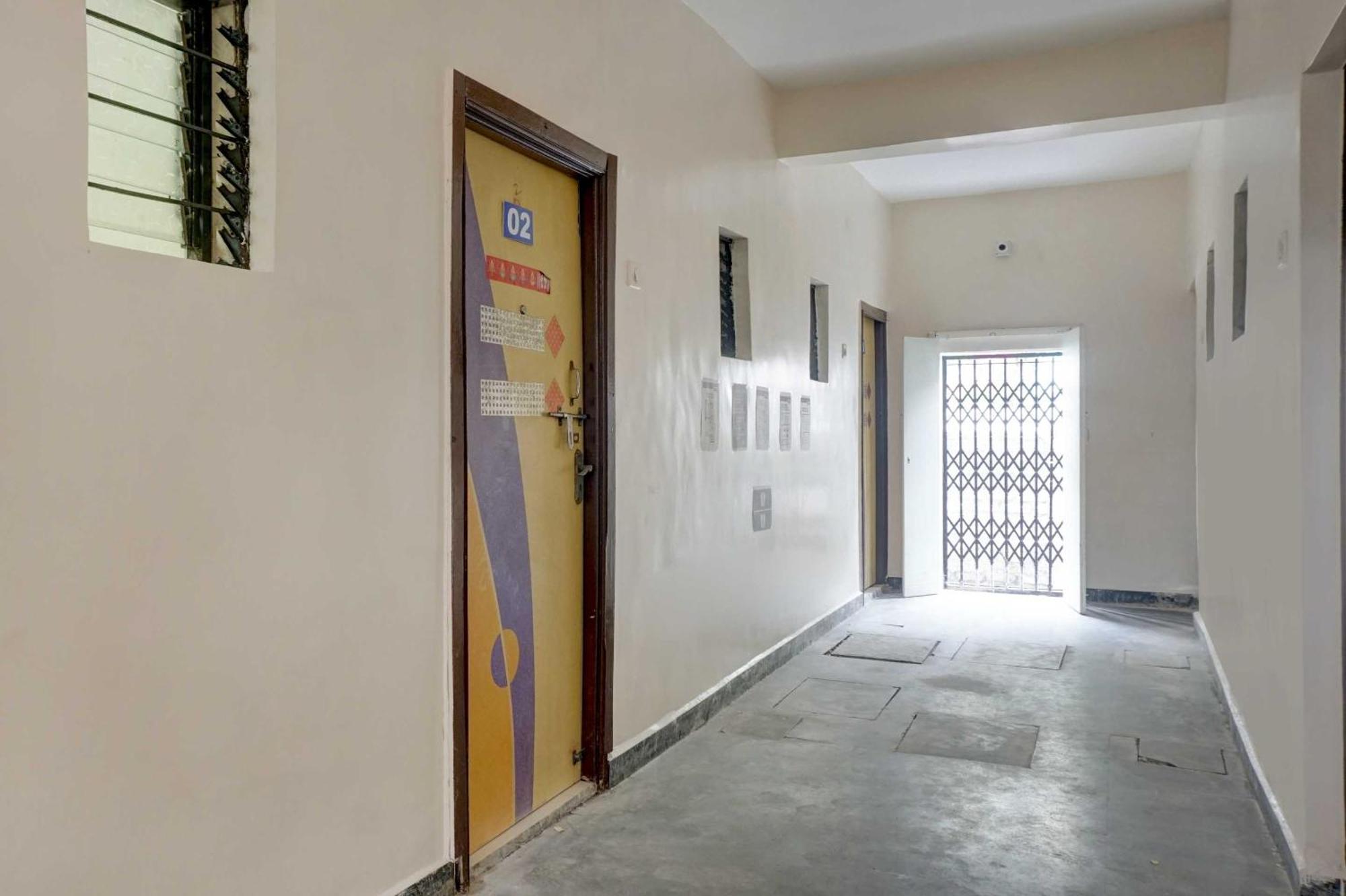 Spot On 74501 Hotel Supriya Garden Vagholi Exterior photo
