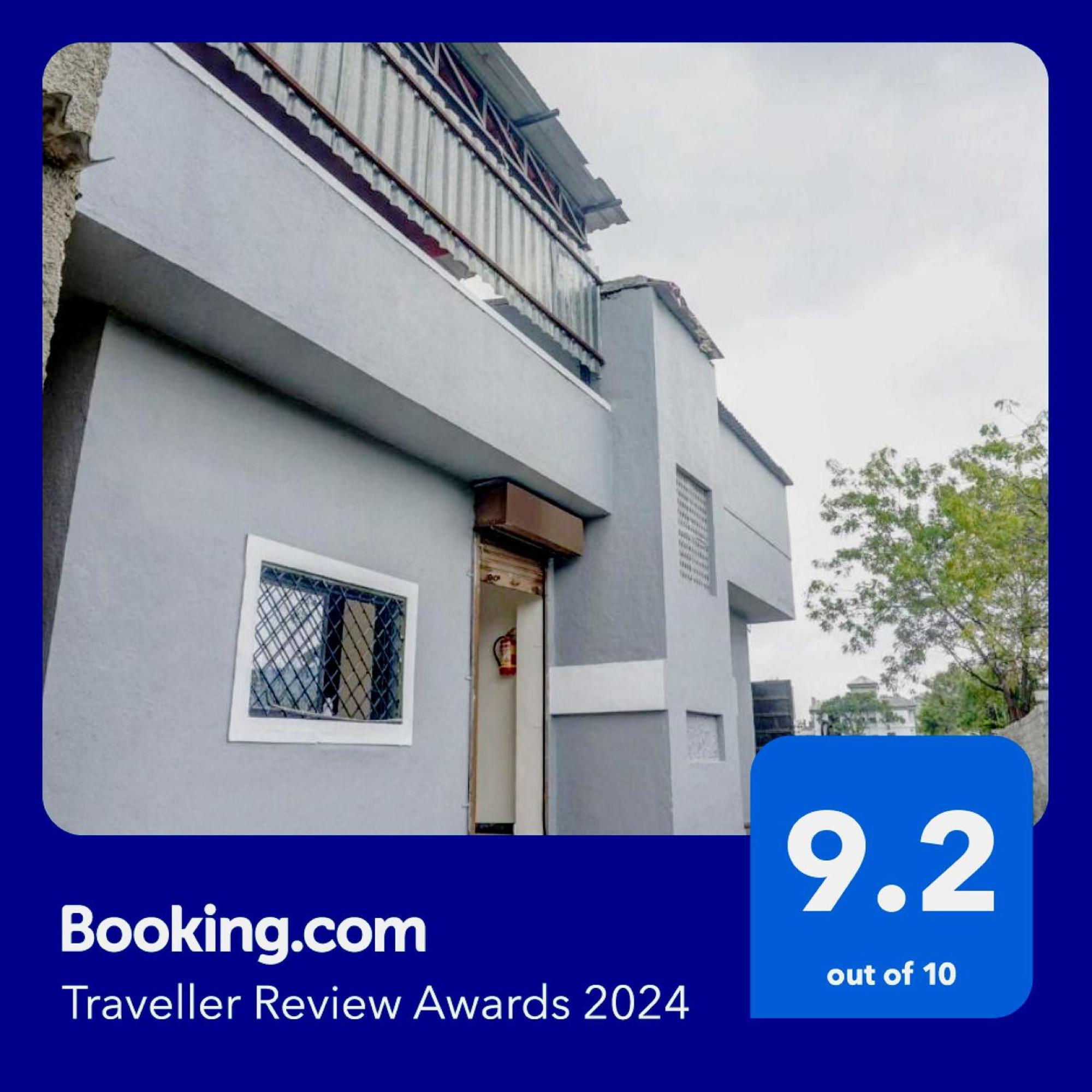 Spot On 74501 Hotel Supriya Garden Vagholi Exterior photo