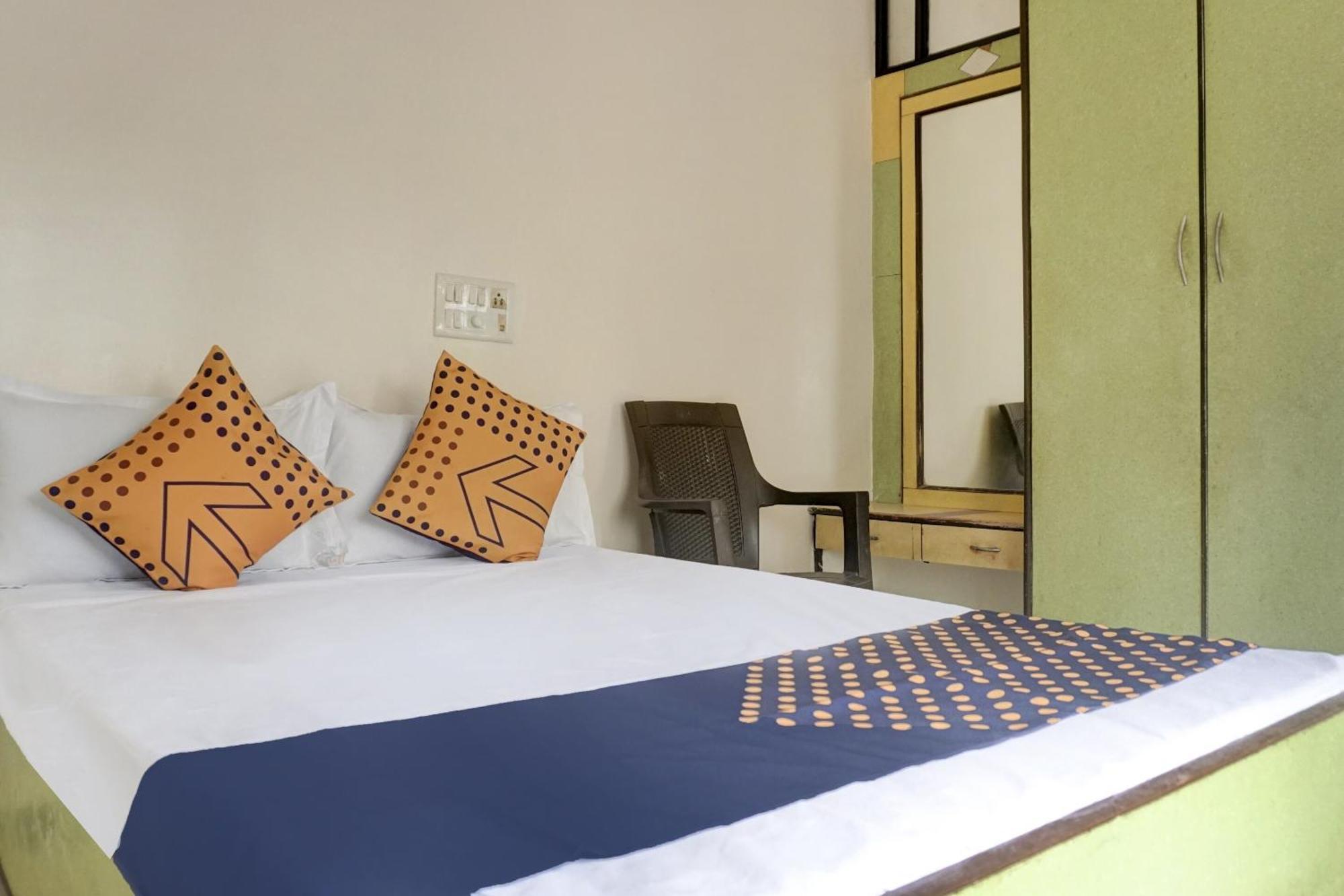 Spot On 74501 Hotel Supriya Garden Vagholi Exterior photo